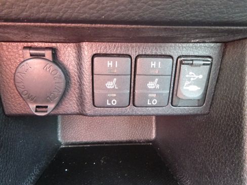 Used 2015 Toyota Corolla S Plus image 27