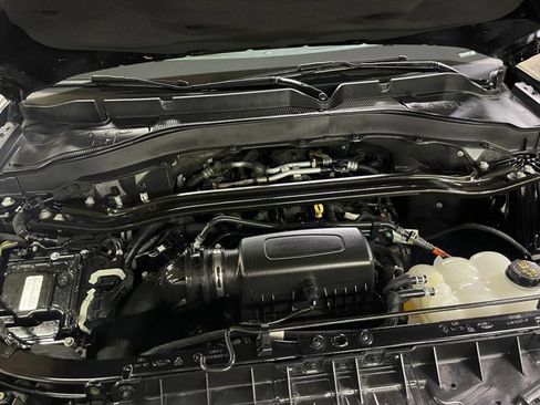 Certified 2022 Ford Explorer ST-Line image 13