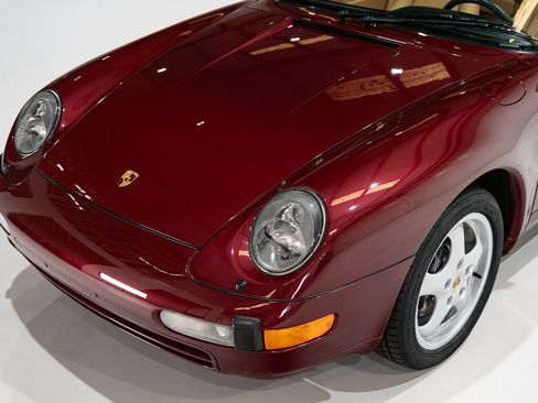 Used 1998 Porsche 911 Carrera Cabriolet RWD image 39