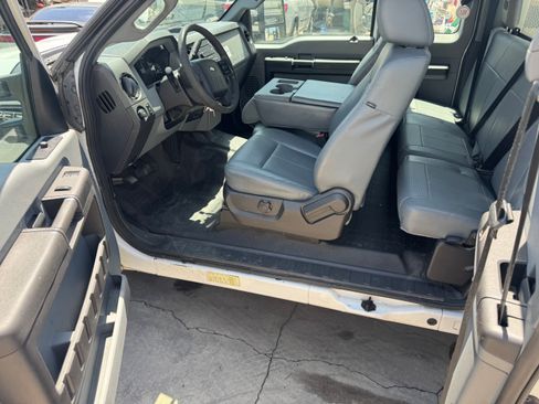 Used 2016 Ford F350 2WD SuperCab Super Duty image 10