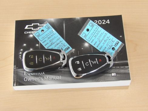 Certified 2024 Chevrolet Equinox Premier image 34
