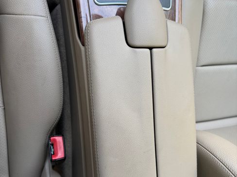 Used 2010 Mercedes-Benz E 350 image 20