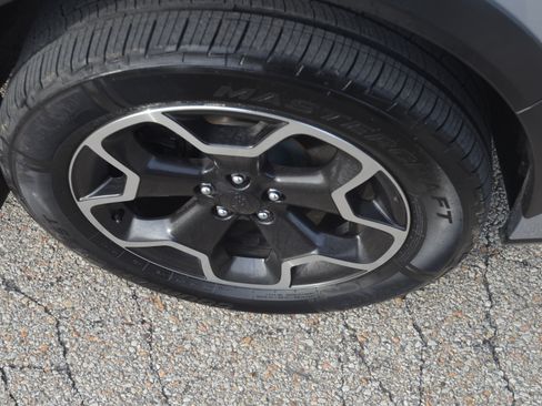 Used 2013 Subaru XV Crosstrek 2.0i Limited image 24