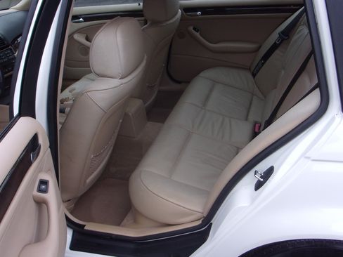 Used 2000 BMW 323i image 25