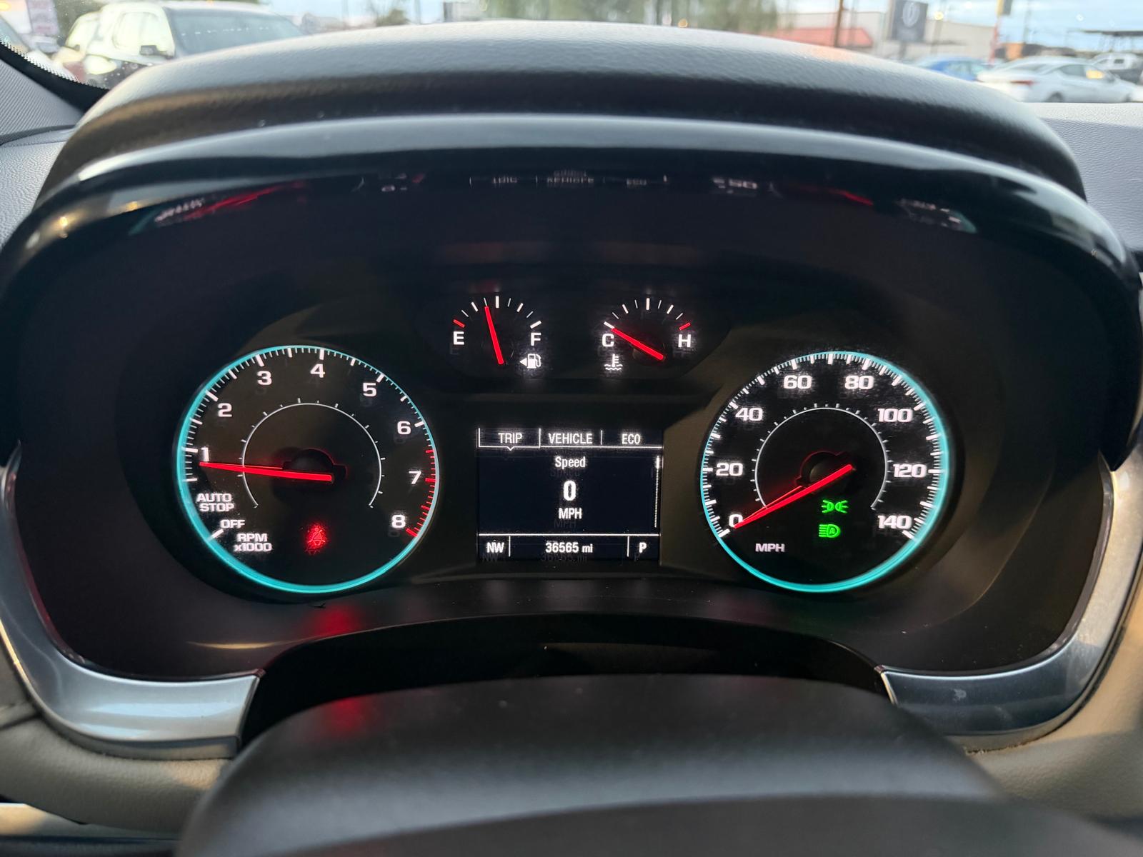 Used 2022 Chevrolet Traverse AWD LS image 16