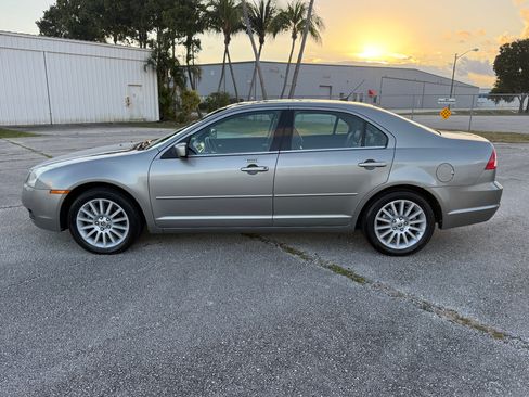 Used 2009 Mercury Milan Premier image 9