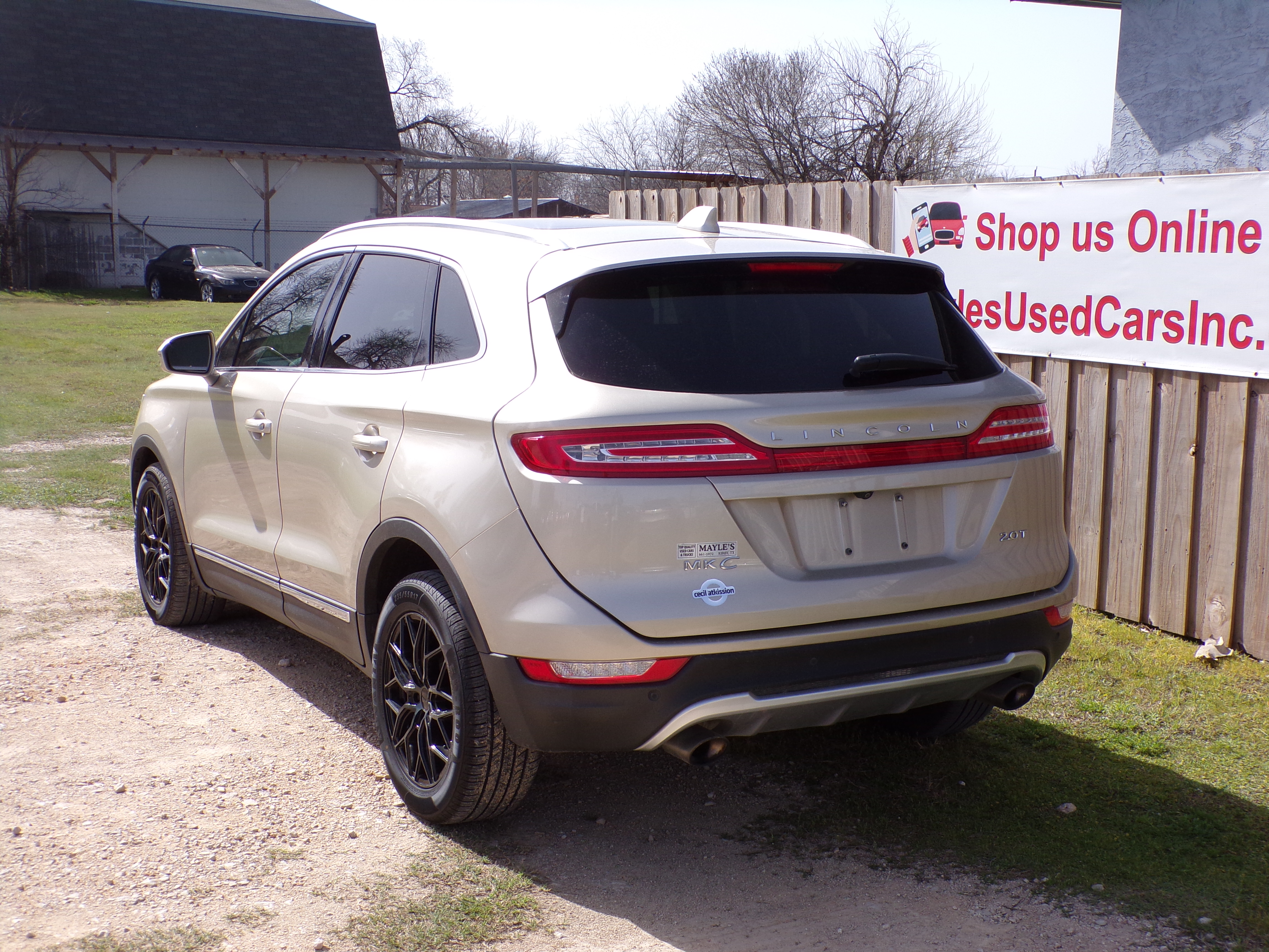 Used 2017 Lincoln MKC Reserve FWD image 3