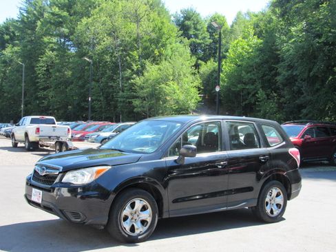 Used 2014 Subaru Forester 2.5i AWD/4WD image 2