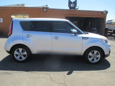 Used 2018 Kia Soul UNAVAIL FWD image 1