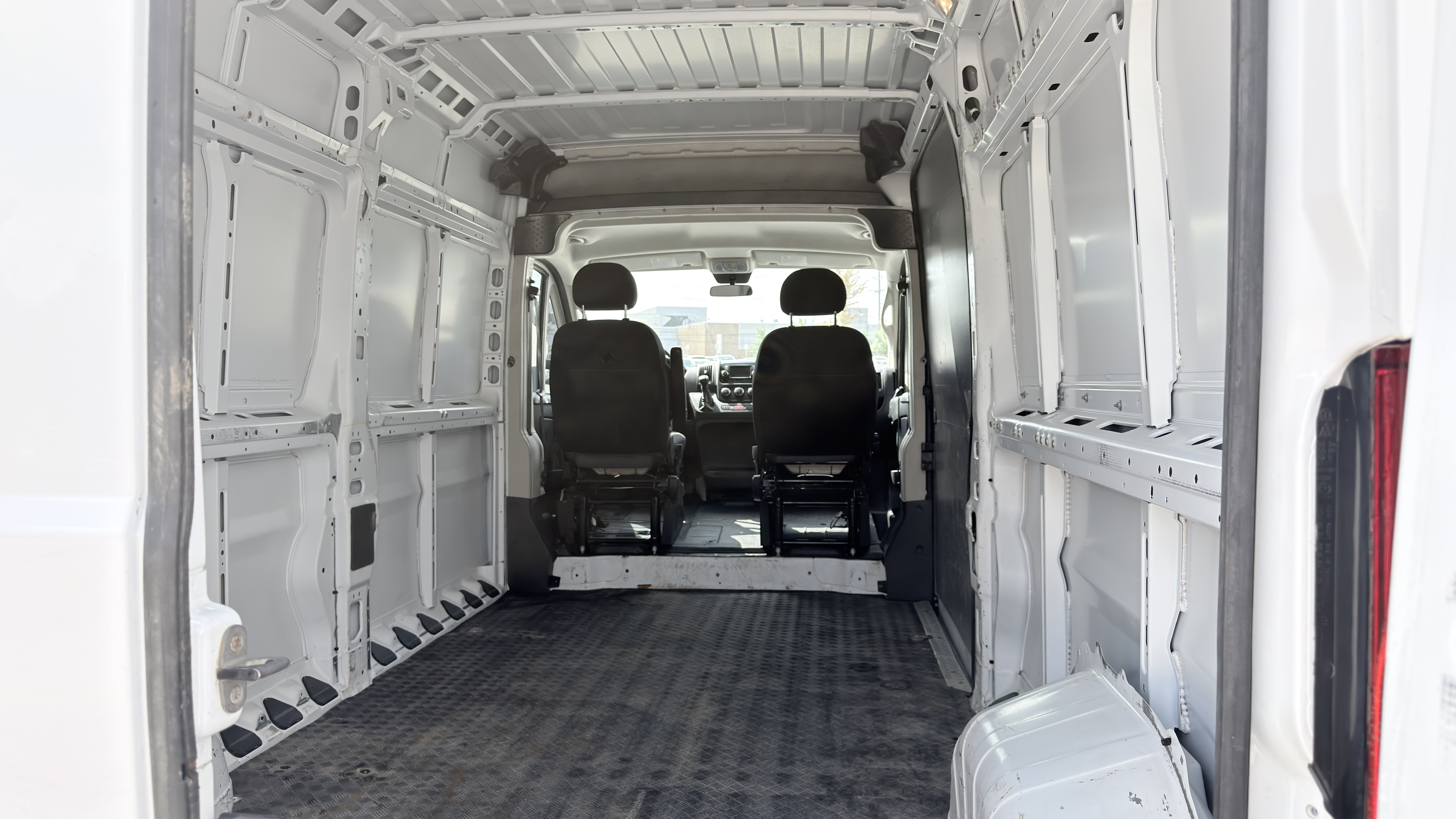 Used 2020 RAM ProMaster 2500 159 High Roof FWD image 9