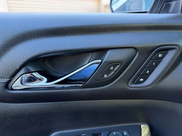 Used 2019 GMC Acadia AWD Denali Ultimate image 21
