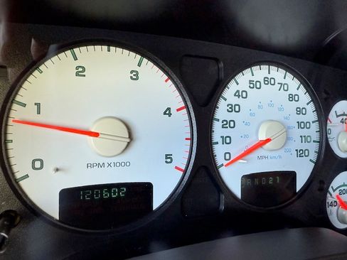 Used 2004 Dodge Ram 3500 Truck SLT image 11