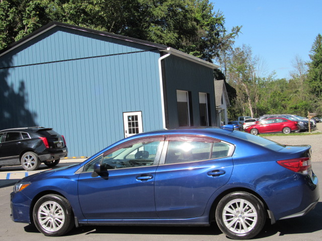 Used 2017 Subaru Impreza 2.0i Premium Sedan AWD/4WD image 19