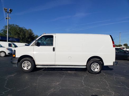 Used 2024 Chevrolet Express 2500 image 2