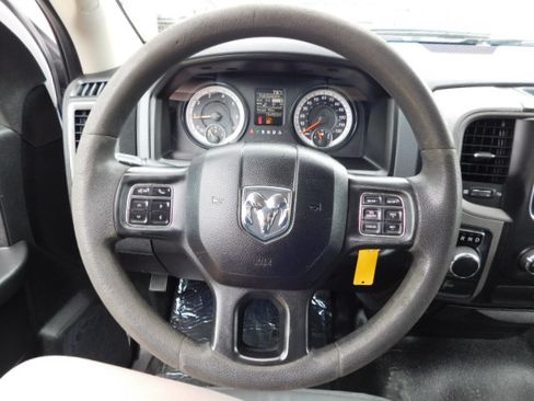 Used 2019 RAM 1500 Classic Tradesman RWD image 13