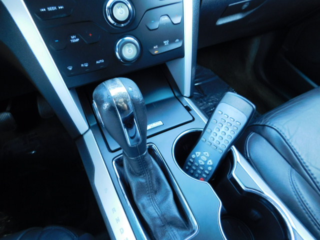 Used 2014 Ford Explorer FWD XLT image 21