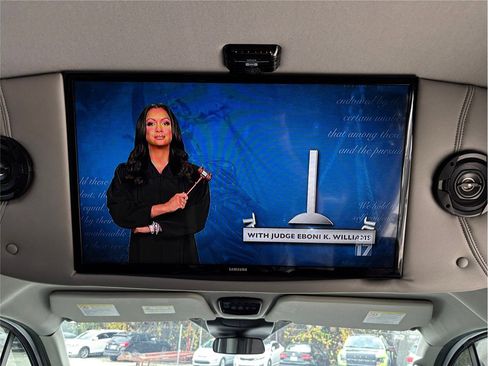 Used 2019 Ford Transit 150 image 36