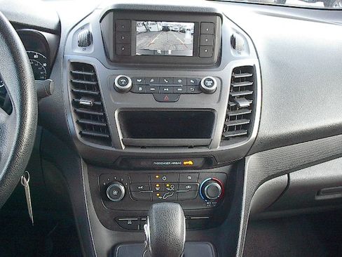 Used 2019 Ford Transit Connect XL image 13