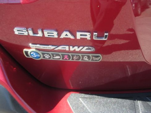 Used 2020 Subaru Outback Limited Wagon AWD/4WD image 12