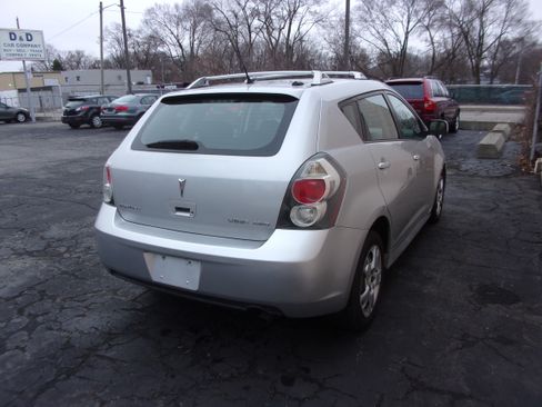 Used 2009 Pontiac Vibe image 4