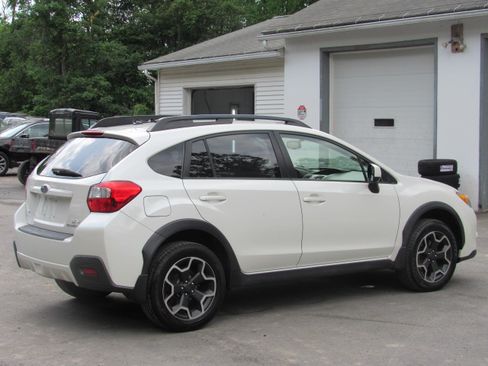 Used 2014 Subaru XV Crosstrek 2.0i Premium AWD/4WD image 8