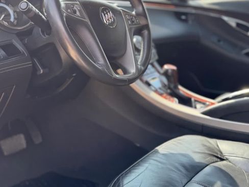 Used 2011 Buick LaCrosse CXL image 6