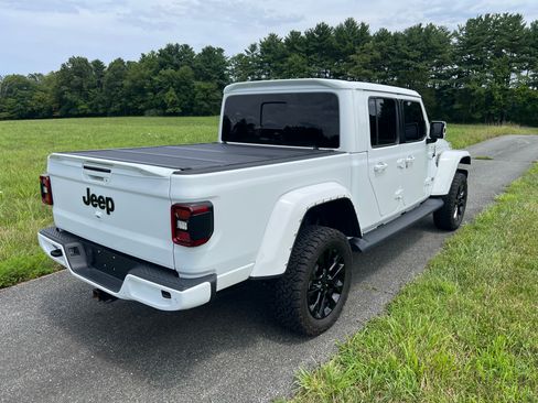Used 2021 Jeep Gladiator High Altitude AWD/4WD image 8