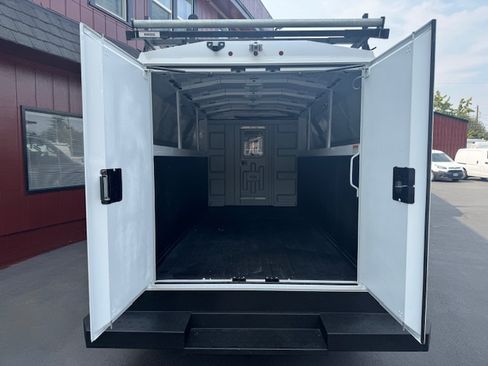 Used 2020 Chevrolet Express 3500 image 4