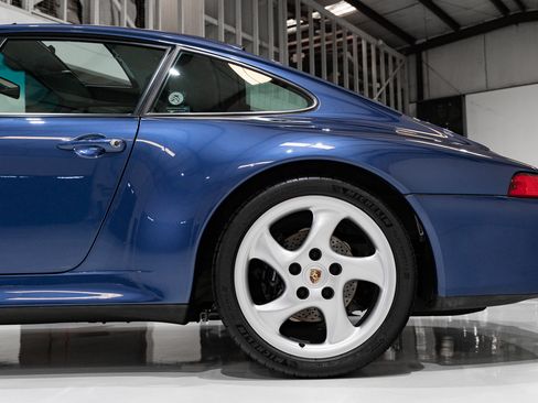 Used 1998 Porsche 911 Carrera S image 11