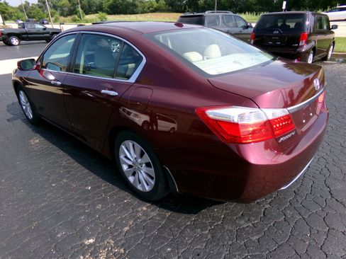 Used 2013 Honda Accord EX-L Sedan image 3