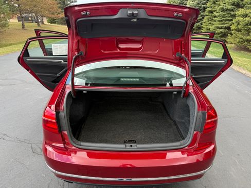 Used 2016 Volkswagen Passat 1.8T SE image 8