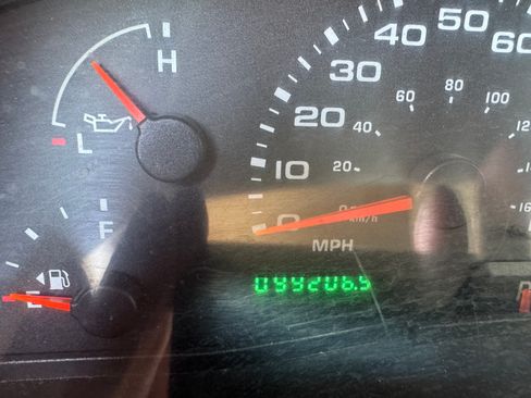 Used 2002 Ford F350 2WD Crew Cab Super Duty image 11