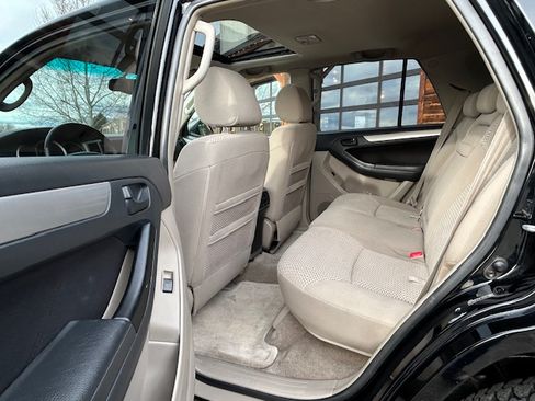 Used 2006 Toyota 4Runner SR5 image 14