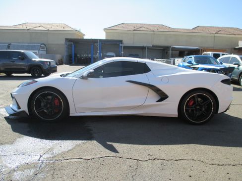 Used 2022 Chevrolet Corvette Stingray Preferred Conv w/ 2LT RWD image 2