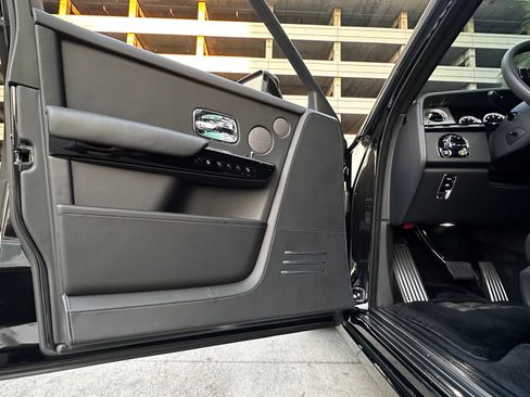 Used 2021 Rolls-Royce Phantom image 10