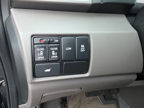 Used 2016 Honda Odyssey EX-L image 24