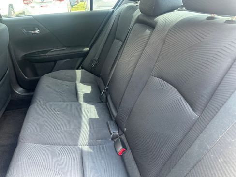 Used 2015 Honda Accord LX image 10