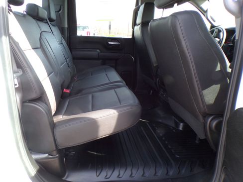 Used 2024 Chevrolet Silverado 2500 LT image 14