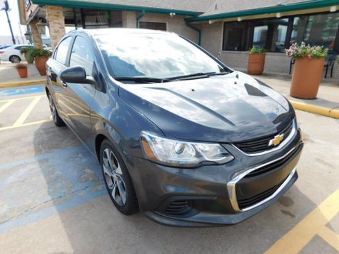 Used 2020 Chevrolet Sonic Premier image 1