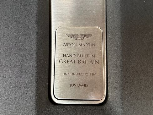 Used 2021 Aston Martin DBX AWD/4WD image 4