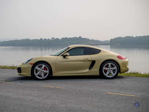 Used 2015 Porsche Cayman S RWD image 7