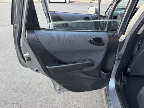 Used 2008 Honda Fit Sport image 17