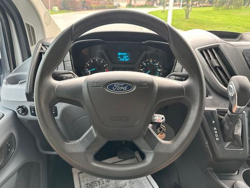 Used 2017 Ford Transit 250 image 10