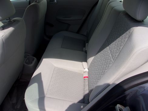 Used 2009 Chevrolet Cobalt LS Sedan FWD image 6