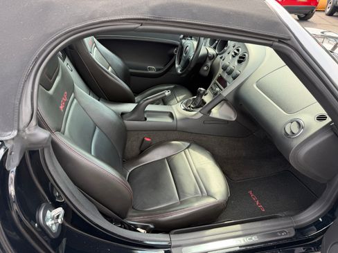 Used 2008 Pontiac Solstice GXP image 12
