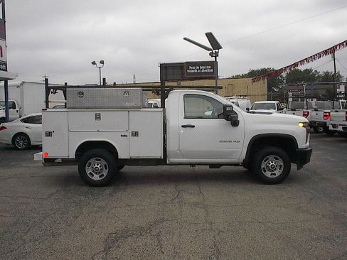 Used 2020 Chevrolet Silverado 2500 W/T RWD image 3