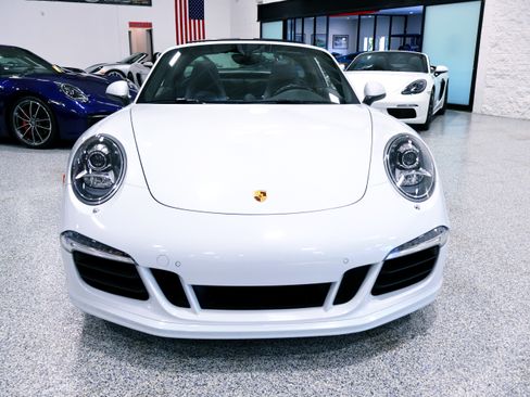Used 2015 Porsche 911 Targa 4S image 19