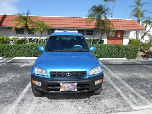 Used 1999 Toyota RAV4 2WD 4-Door image 9