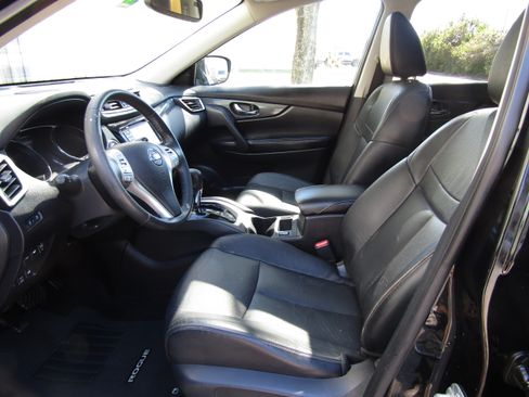 Used 2015 Nissan Rogue SL image 9