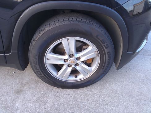 Used 2020 Chevrolet Trax LS image 33